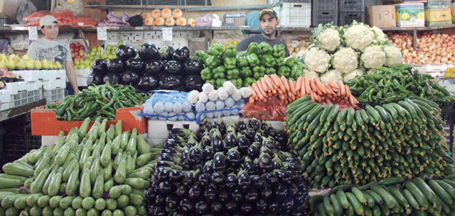 The National Society of Consumer Protection called on the government to ban vegetable exports during Ramadan and set a price cap for essential food items consumed in households (File photo)