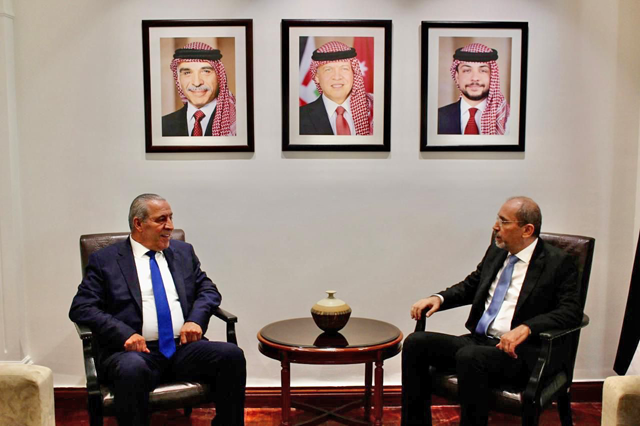 Deputy Prime Minister and Foreign Minister Ayman Safadi meets with Secretary-General of the Executive Committee of the Palestine Liberation Organisation Hussein Al Sheikh on Sunday (Photo courtesy of Foreign Ministry)