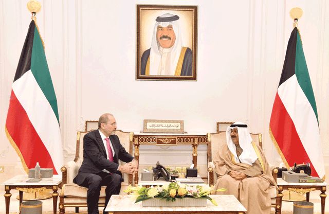 Kuwaiti Crown Prince Sheikh Mishal Al Ahmad Al Jaber Al Sabah receives Deputy Prime Minister and Foreign Affairs Minister Ayman Safadi who conveyed a message from His Majesty King Abdullah to Kuwaiti Emir Nawaf Al Ahmad Al Jaber Al Sabah on Sunday (Photo courtesy of Foreign Ministry)