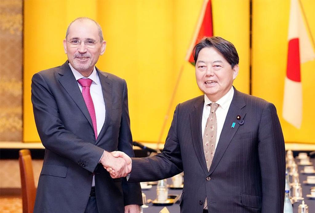 Deputy Prime Minister and Foreign Minister Ayman Safadi and his Japanese counterpart Yoshimasa Hayashi during the third round of the Jordanian-Japanese strategic dialogue meetings in Tokyo on Monday (Photo courtesy of Japan Ministry of Foreign Affairs)