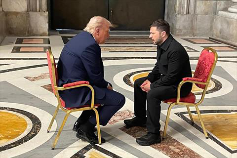 In this handout photograph taken and released by the Ukrainian Foreign Ministry on April 26, 2025, Ukraine's President Volodymyr Zelensky (R) meets with US President Donald Trump (L) on the sidelines of Pope Francis's funeral at St. Peter's Basilica at The Vatican (AFP photo)