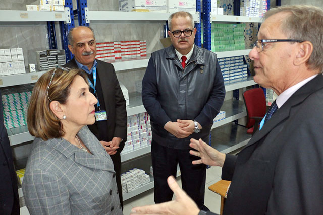 Spanish Ambassador to Jordan Aránzazu Dávalos (left) tours an UNRWA health facility on Monday (Photo courtesy of the Spanish embassy in Amman)