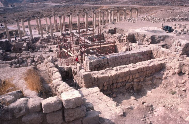 After taking control of the Levant, the Umayyads introduced a new floor plan for ‘oriental houses’, seen being excavated in this undated photo (Photo courtesy of ACOR)