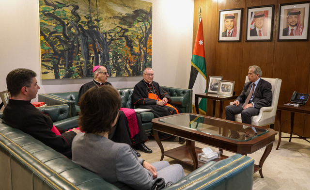 Prime Minister Jafar Hassan meets on Sunday with Secretary of State of the Holy See Cardinal Pietro Parolin, who is on a visit to Jordan as a special envoy of His Holiness Pope Francis (Petra photo)