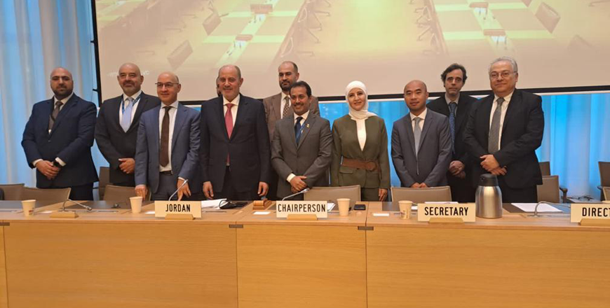 Minister of Industry, Trade and Supply Yousef Shamali and officials pose for a photo during Jordan's third trade policy review under the World Trade Organization for the period 2016 to 2023  (Petra photo)