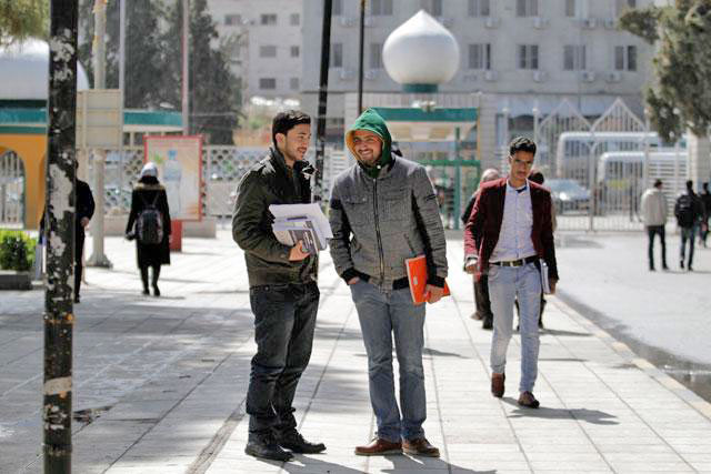   According to the Arab Democracy Survey 2018/2019, the percentage of people with a desire to emigrate is highest among young people and those with higher education (JT file photo)