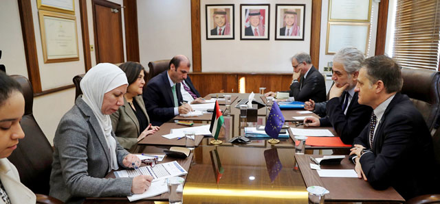 In this photo taken on Sunday, Planning Minister Mary Kawar discusses the Syrian refugee crisis with representatives of the EU (Petra photo)