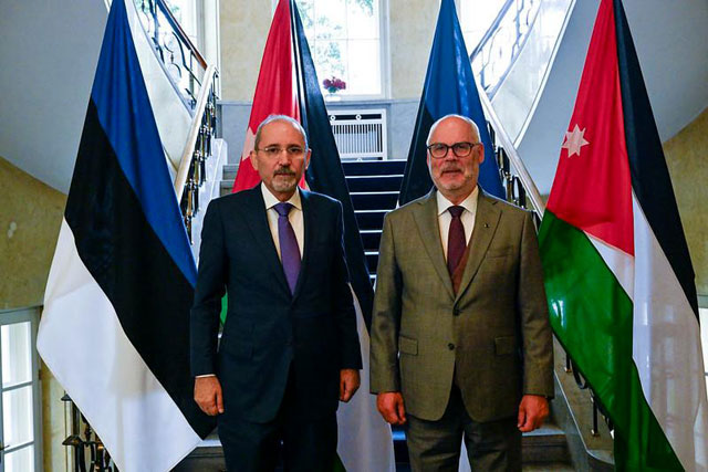  President of Estonia Alar Karis on Friday receives Deputy Prime Minister and Foreign Minister Ayman Safadi, who also held discussions with Prime Minister Kaja Kallas (Petra photo)