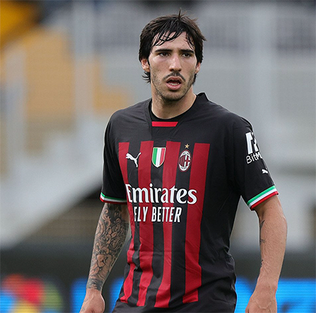 Ex-AC Milan star midfielder Sandro Tonali (AFP photo)