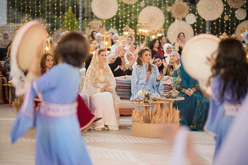 Her Majesty Queen Rania hosted a dinner party on Monday evening at the Royal Hashemite Court’s Madareb Bani Hashem in celebration of the upcoming wedding of HRH Crown Prince Hussein and Miss Rajwa Alseif (Photos courtesy of Her Majesty’s office)