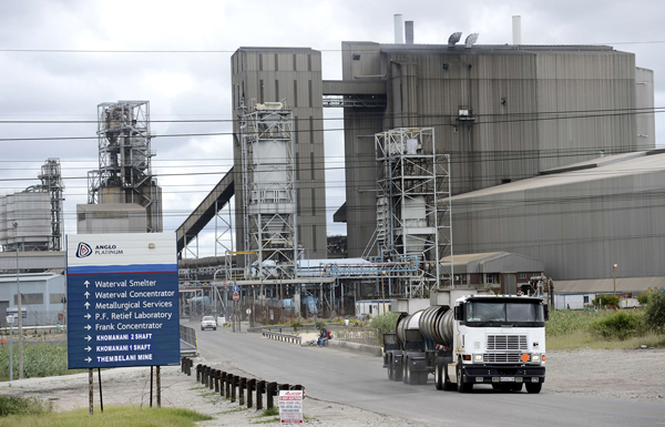 A photo taken on January 16, 2013, shows the Anglo American Platinum mine in Rustenburg, northwest of Johannesburg (AFP photo)
