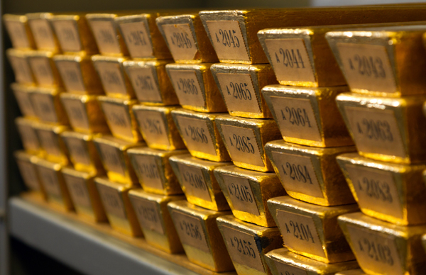 This undated handout image made available by the German central bank (Deutche Bundesbank) shows gold stored in the vault of the bank in Frankfurt (AFP photo)