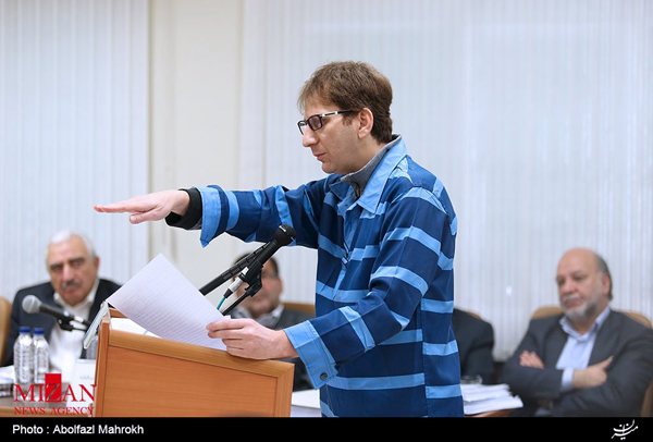 Iranian businessman Babak Zanjani appears during a court session in Tehran in this November 17, 2015 handout photo courtesy of Mizan Online News Agency (Reuters photo)