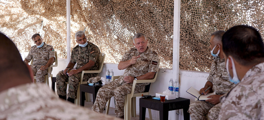 His Majesty King Abdullah, the Supreme Commander of the Jordan Armed Forces-Arab Army, meets with commanders of Border Guard units on Sunday (Photo courtesy of Royal Court)