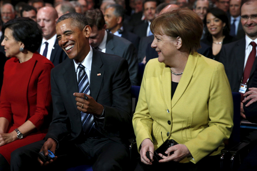 US President Barack Obama and German Chancellor Angela Merkel attend the opening ceremony for Hannover Messe in Hanover, Germany, on Sunday (Reuters photo)