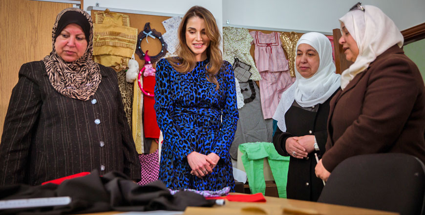 Her Majesty Queen Rania tours Sanabel Al Khair Society for Social Development in Amman's Hashemi Shamali area on Monday (Photo courtesy of Royal Court)