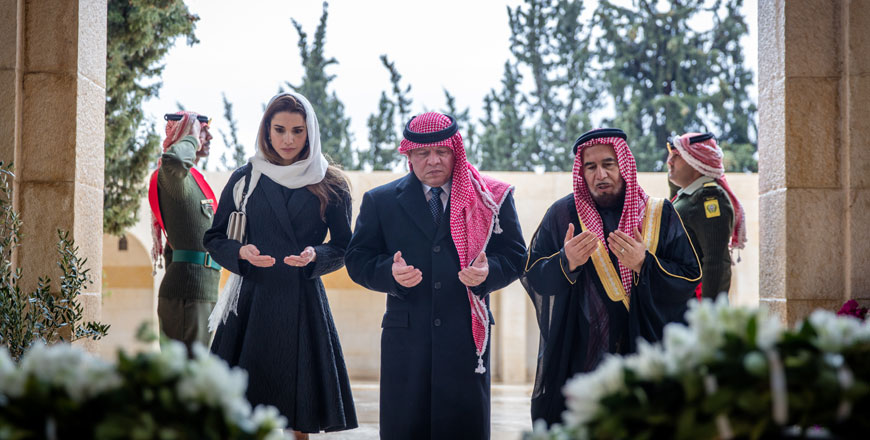 Their Majesties King Abdullah and Queen Rania visit the tomb of His Majesty King Hussein, on Sunday (Photo courtesy of Royal Court)