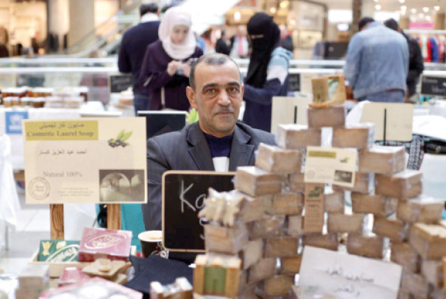 UNHCR’s #WithRefugees Winter Bazaar is selling handmade products by refugees at Galleria Mall in Amman on Friday and Saturday (Photo courtesy of UNHCR)