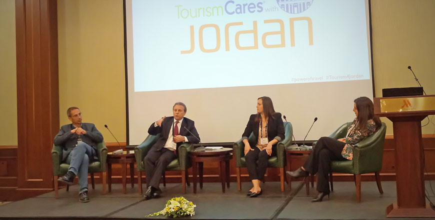 Tourism experts take part in a discussion panel at the Dead Sea on Sunday (Photo by Ana V. Ibáñez Prieto)