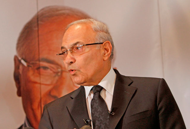 This file photo taken on June 3, 2012, shows former Egyptian prime minister Ahmed Shafiq addressing a press conference in Cairo (AFP photo)