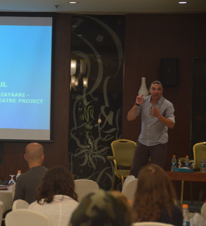 Syrian actor and director Nawwar Bulbul shares his experience in dealing with Syrian refugees in Jordan through drama during the second day of the Forum on Culture and Humanitarian Relief in Amman on Monday (Photo by Muath Freij)