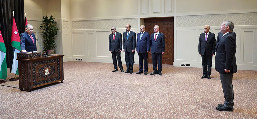 His Majesty King Abdullah swears in the Jordan Integrity and Anti-Corruption Commission chairperson and board members at Al Husseiniya Palace on Thursday (Photo courtesy of Royal Court)