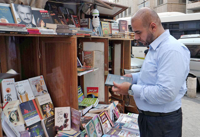 The Arab Reading Index stated that the average number of hours a Jordanian spends reading is 50 hours, deemed by some 'exaggerated' (Photo by Osama Aqarbeh)