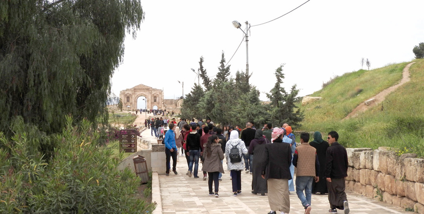 Visitors tour the ancient site of Jerash on Sunday (Photo by Ahmed Bani Mustafa)