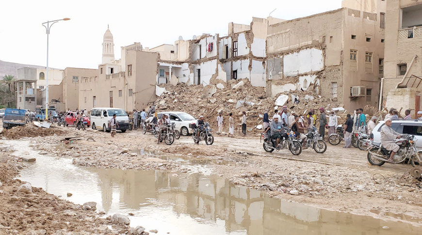 This photo taken on Monday shows, the aftermath of flash floods in the city Tarim in Yemen's central province of Hadramawt. Four people have been killed in flash floods following heavy rains in the historic Yemeni city of Tarim, state media said (AFP photo)