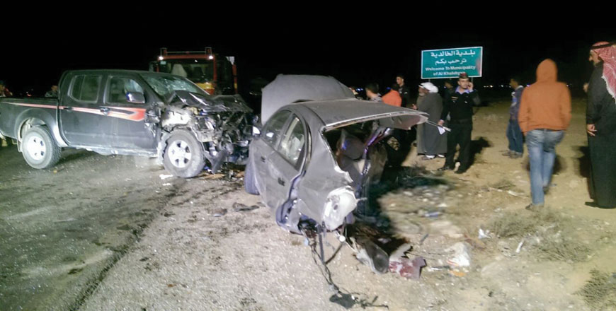 Scene of an accident in Khalidiyah near Mafraq Governorate, 80km northeast of Amman, on Friday (Photo courtesy of Public Security Department)