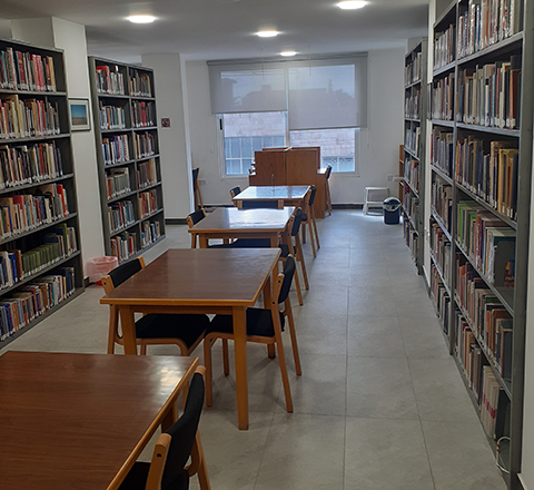 The library of the CBRL with books and periodicals on the Levant and the Middle East (Photo by Saeb Rawashdeh)