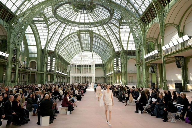 Models present creations by Chanel for the Women Ready-to-wear Spring-Summer 2025 collection (AFP photo)