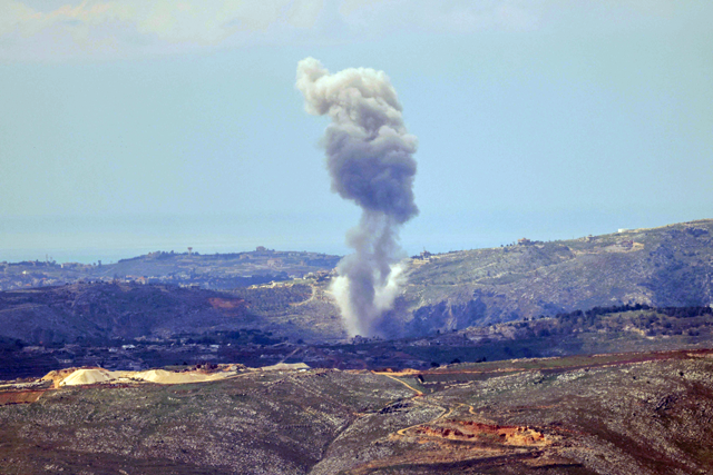 Smoke billows from the site of Israeli artillery shelling that targeted the area of the southern Lebanese village of Yohmor on March 22, 2025 (AFP photo)
