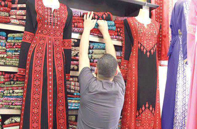 Online retail businesses have significantly affected the local industry, according to a sector representative (File photo)