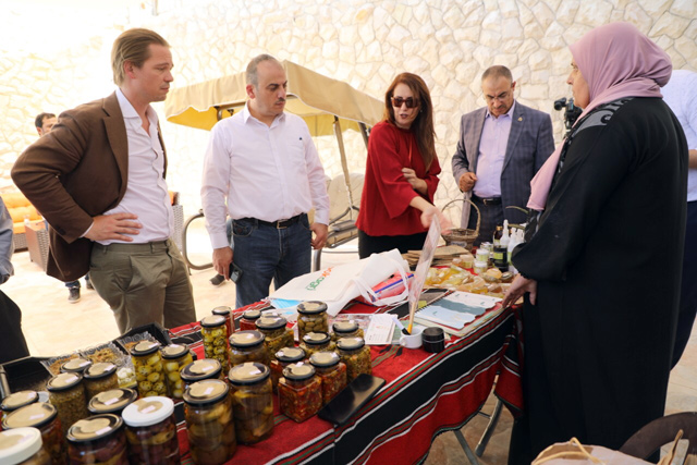 A delegation from the Embassy of the Kingdom of the Netherlands, headed by Melle Leenstra, the agricultural counsellor to Egypt and Jordan, visits the National Agricultural Research Centre (Photo courtesy of NARC)