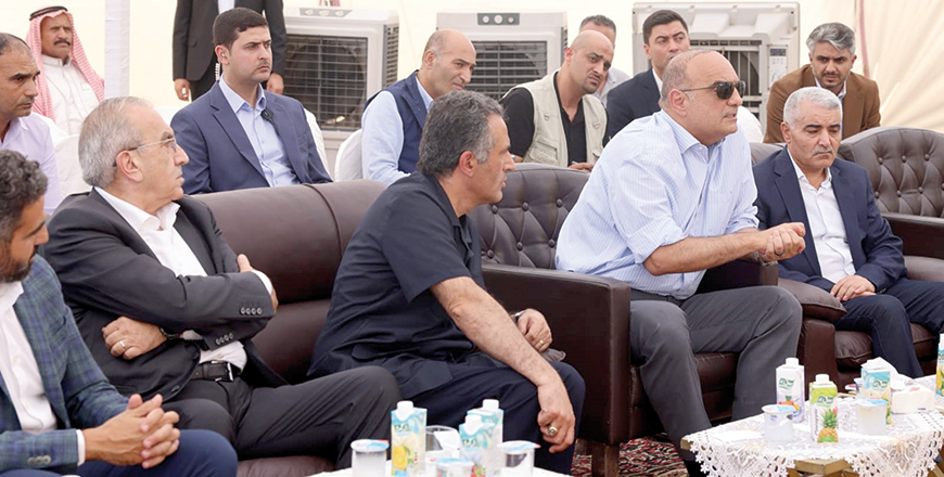 Prime Minister Bisher Khasawneh during a field tour on Wednesday (Petra photo) 