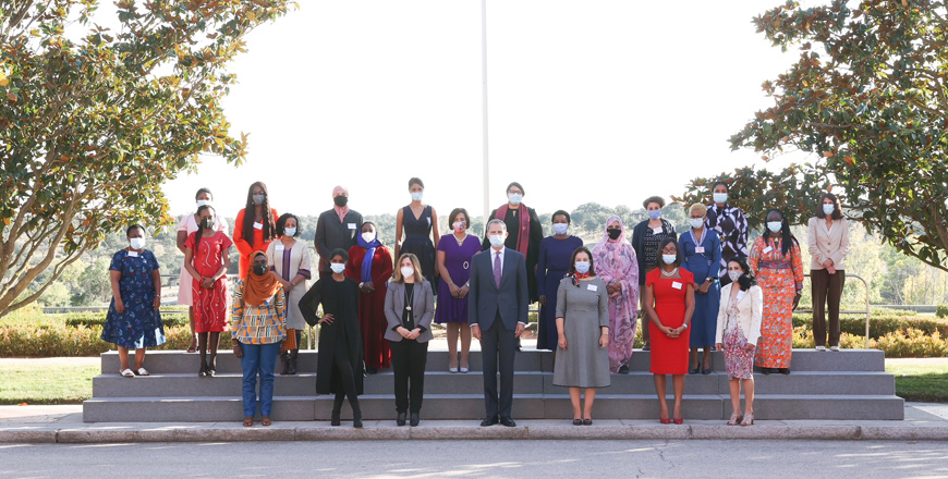 King Felipe of Spain poses for a group photo with a group of female leaders participating in the RAISA programme on Monday (Photo courtesy of the RAISA programme)