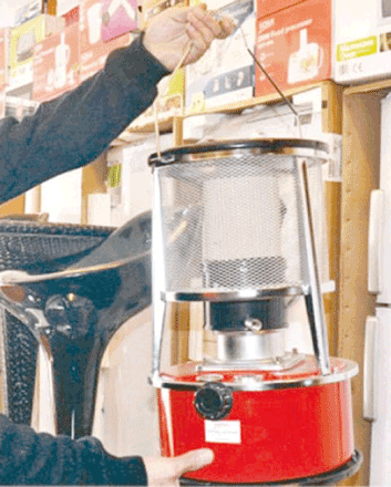 The demand for kerosene and kerosene fuelled-heaters is skyrocketing after the government’s decision to freeze the tax imposed on kerosene this winter, according to sector representatives (Al Rai photo)