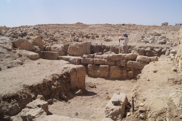  The Nabataean and Roman fortification Udhruh located some 15 km eastern of Petra (Photo courtesy of Marc Driessen)