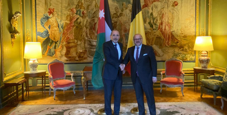 Deputy Prime Minister and Foreign Minister Ayman Safadi on Wednesday holds extensive discussions with Belgian Minister of Foreign Affairs, European Affairs, and Foreign Trade Bernard Quintin (Petra photo)