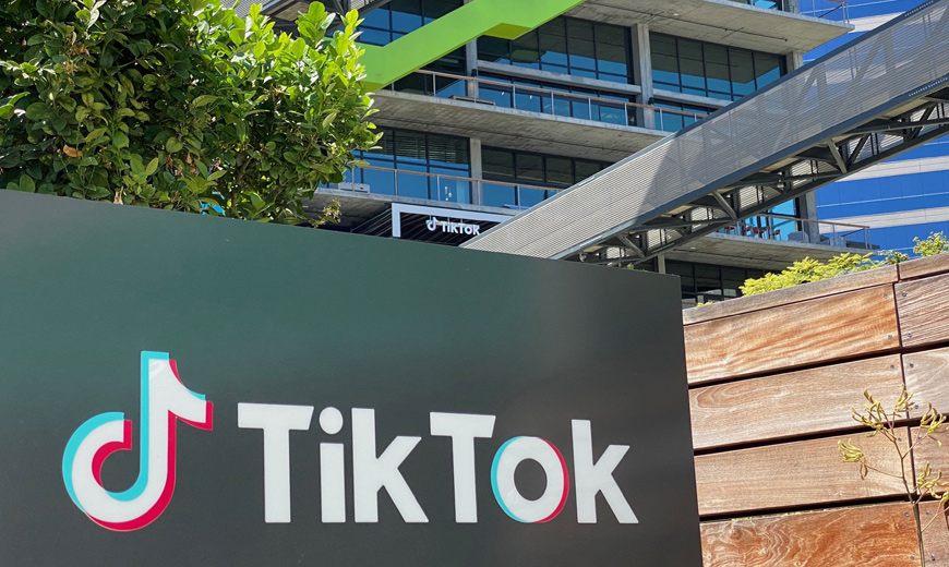   This file photo taken on August 11, 2020, shows the logo of Chinese video app TikTok on the side of the company's office space at the C3 campus in Culver City, in the westside of Los Angeles (AFP photo)