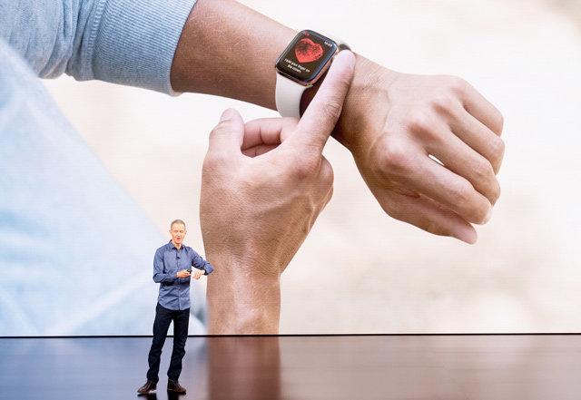 In this  photo taken on September 12,  Apple COO Jeff Williams discusses Apple Watch Series 4 during an event in Cupertino, California  (AFP file photo)