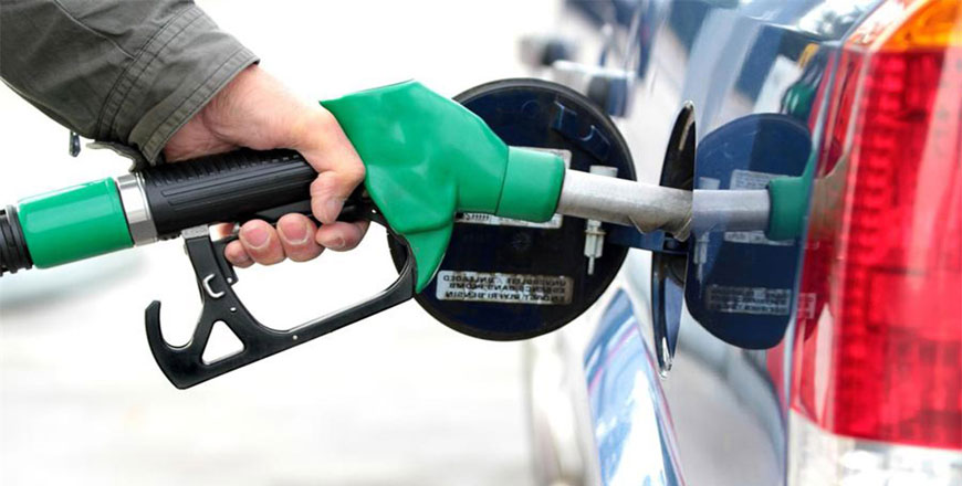 The Fuel Pricing Committee at the Ministry of Energy decides on Sunday to reduce the prices of unleaded 90 and 95-octane gasoline increase the price of diesel, and maintain the price of kerosene for July (Petra photo)