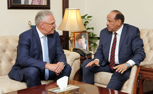 Interior Minister Salameh Hammad meets with Bavaria’s Minister of the Interior, Sport and Integration Joachim Herrmann (left)  in Amman on Monday (Petra photo)