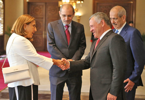 His Majesty King Abdullah accepts the credentials of Ambassador Aránzazu Bañón Dávalos of Spain on Sunday (Photo courtesy of Royal Court)