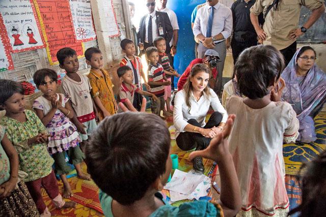 Her Majesty Queen Rania visits the Kutupalong Refugee Camp for the Rohingya Muslims in Bangladesh on Monday (Photo courtesy of Royal Court)