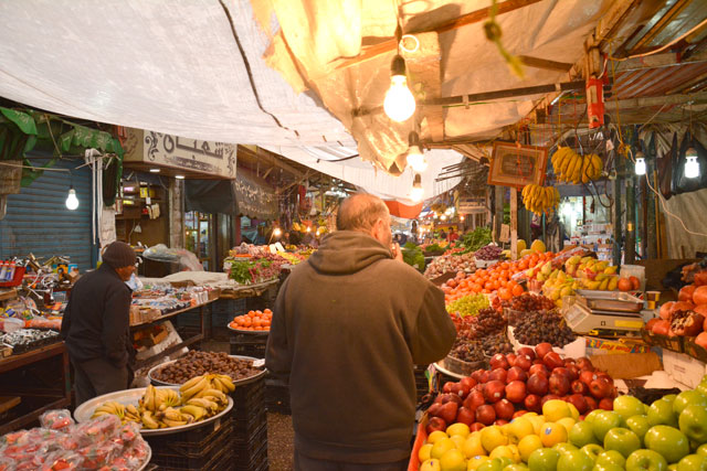 In January, exports of fruit and vegetables stood at 19,400 tonnes of produce, according to official figures (Photo by Amjad Ghsoun)