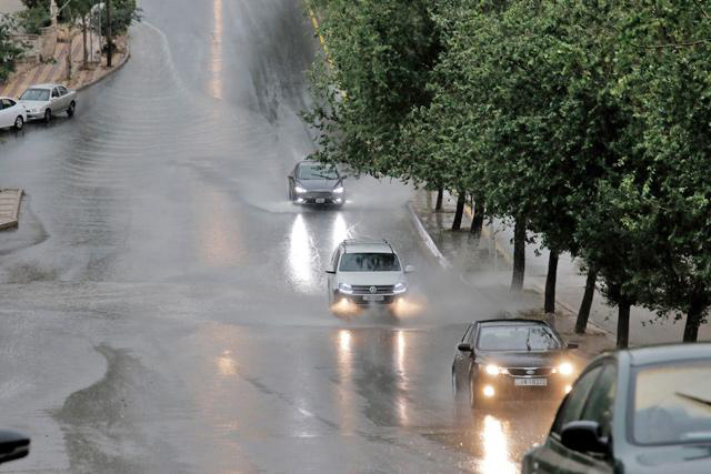 The municipality seeks to make sure the streets and manholes of Amman are prepared to handle rainwater during winter   (File photo)