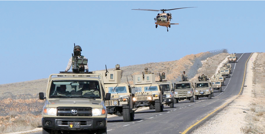 Border guards on Monday foil major smuggling attempt, seize large amounts of narcotics, automatic weapons, missiles (Petra photo)