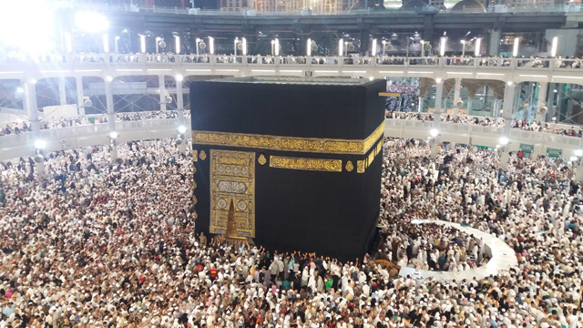 The number of Jordanians performing umrah (the lesser Muslim pilgrimage to Mecca) during this year’s Ramadan witnessed a sharp drop, according to the Jordan Society of Tourism and Travel Agents (Photo by Ahmed Bani Mustafa)